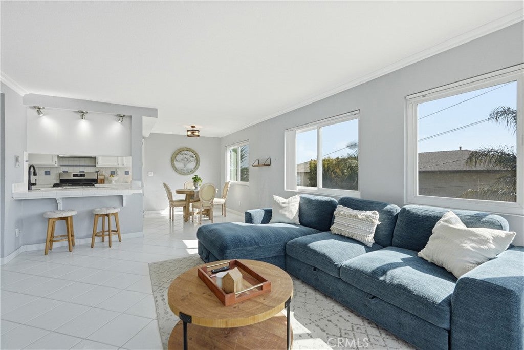 785 W 19th Street