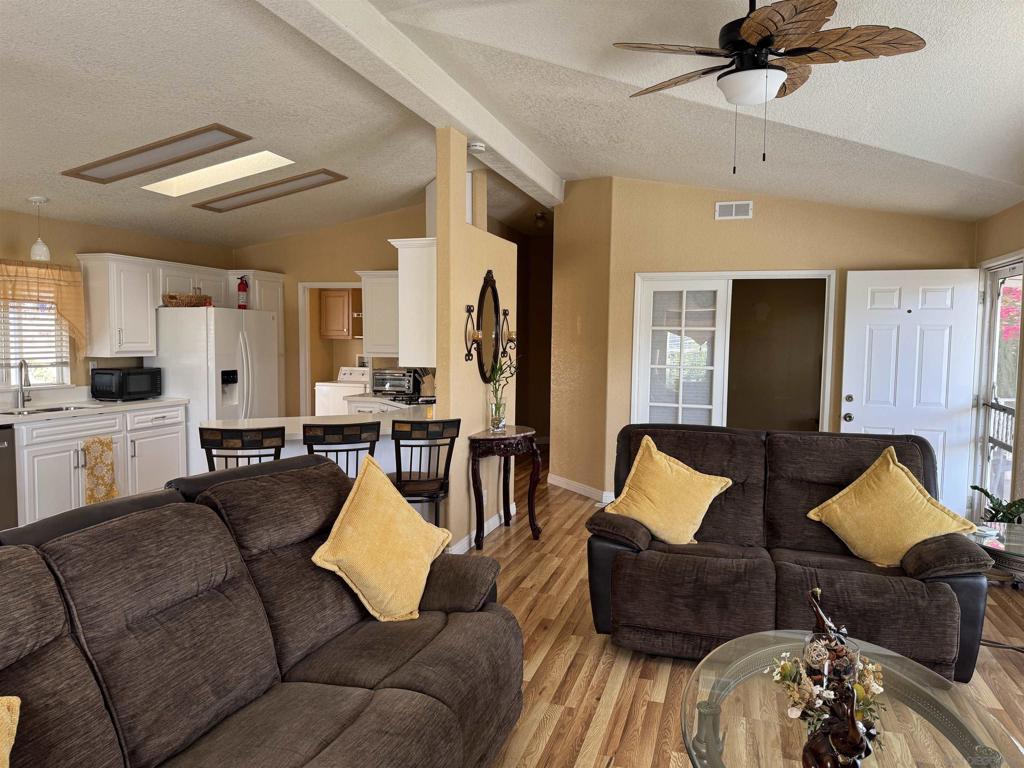 El Cajon - Manufactured In Park