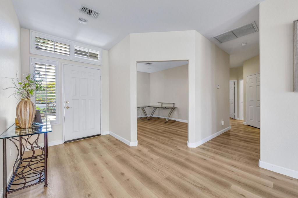 78370 Gray Hawk Drive