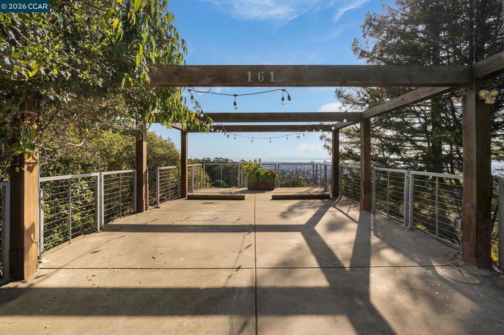 161 161 Panoramic Way