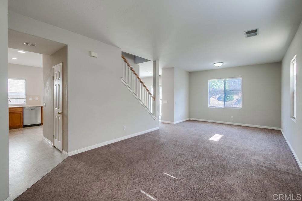 1238 Avenida Amistad