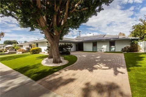 Photo of 521 W Memory Ln, Santa Ana, CA 92706 (MLS # PW25236637)