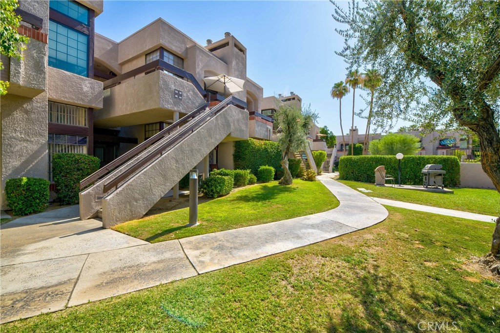 2601 S Broadmoor Drive 44