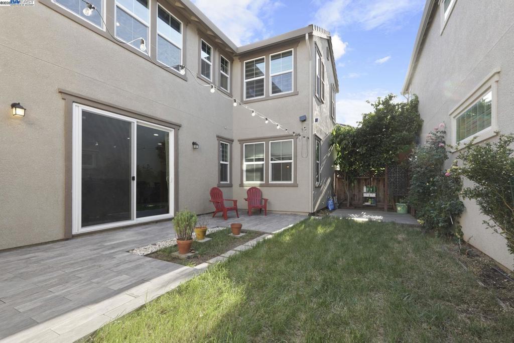 MOUNTAIN HOUSE - Residential