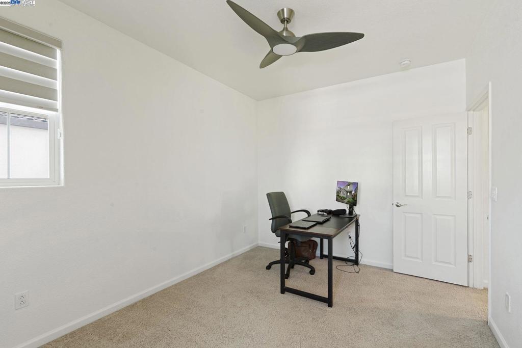 MOUNTAIN HOUSE - Residential