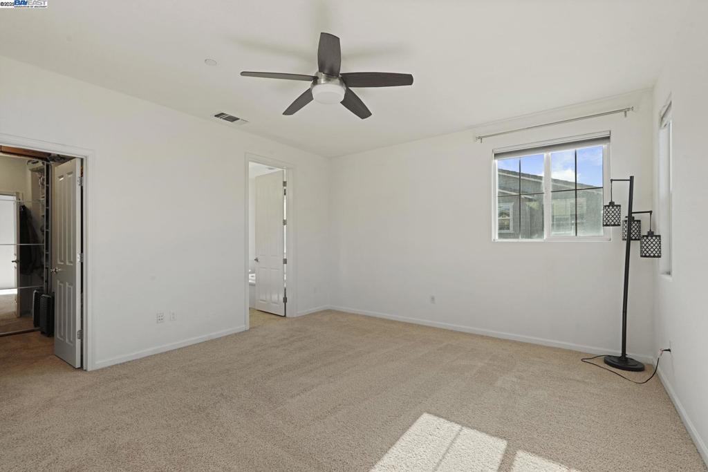 MOUNTAIN HOUSE - Residential