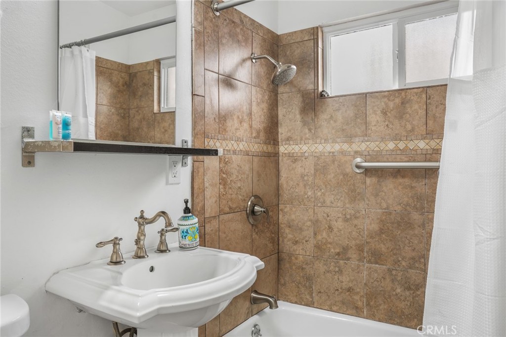 Beach Road Custom (BR) - Residential