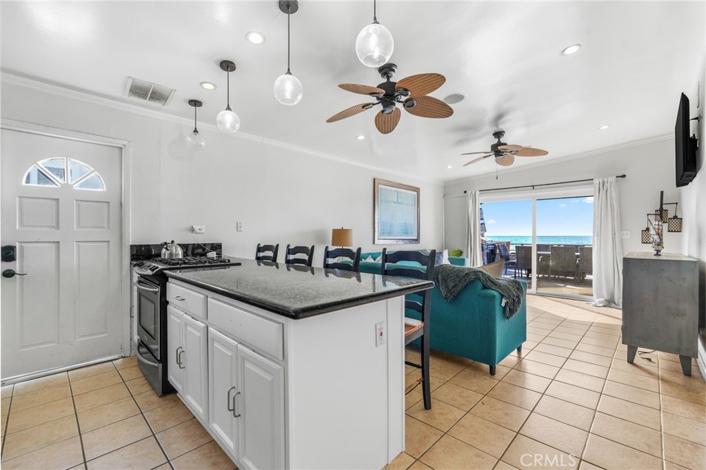 Beach Road Custom (BR) - Residential