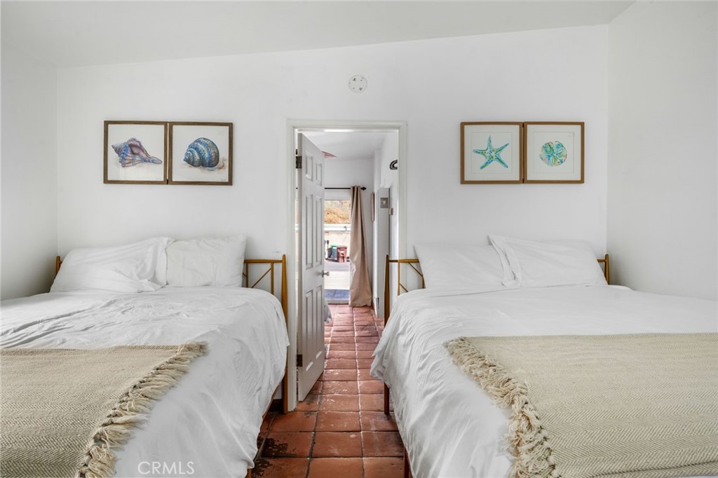 Beach Road Custom (BR) - Residential