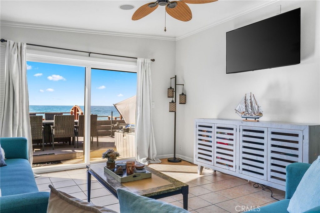 Beach Road Custom (BR) - Residential