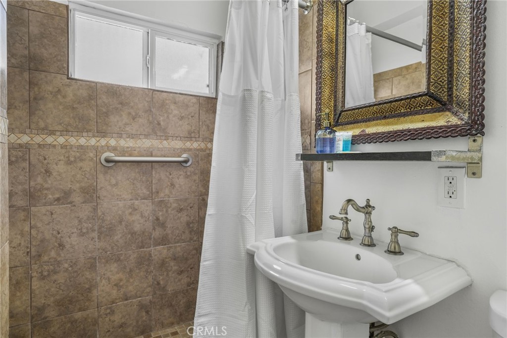 Beach Road Custom (BR) - Residential