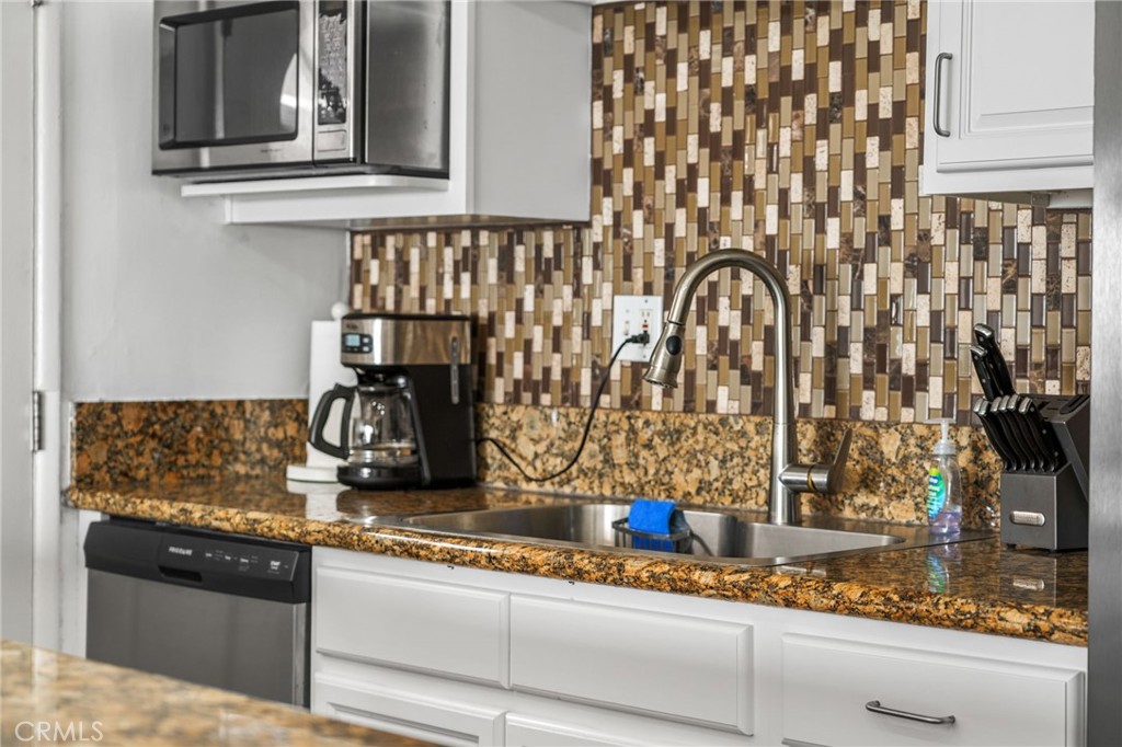 Beach Road Custom (BR) - Residential