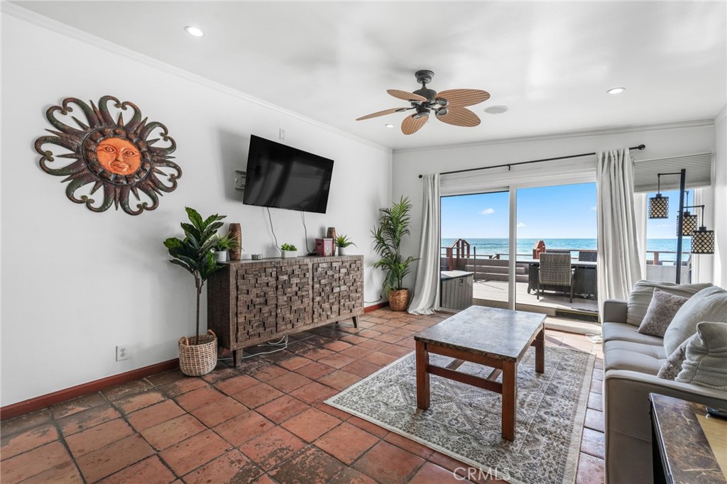 Beach Road Custom (BR) - Residential