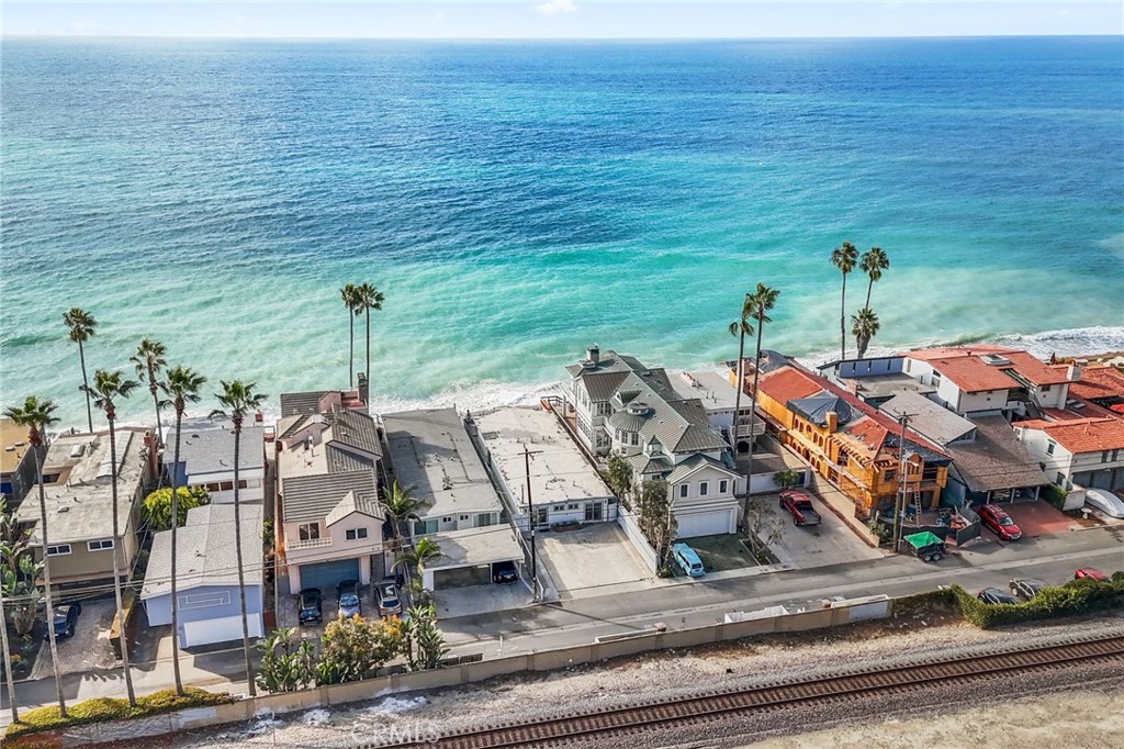 Beach Road Custom (BR) - Residential