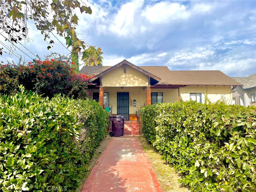 Do not miss this 4 units income property with all separate units. 611 and 611A is 1,666 Square Feet and has 2 separate units: Front Unit consists of 3 bedrooms and 2 bathrooms ; Back Unit is 1 bedroom and 1 bathroom. 615 and 615A is 2,019 Square Feet and has 2 separate units: Front Unit has 3 bedrooms and 2 bathrooms ; Back Unit has 1 bedroom and 1 bathroom. All units to be sold in As-Is Condition. Buyers to investigate and verify suitability and buildability with City of Glendale. No warranties expressed or implied. All tenants at both properties are currently on a month to month lease basis. The property is located close to schools, shopping, and major freeways. PLEASE DO NOT WALK ON PROPERTY AND PLEASE DO NOT DISTURB TENANTS.