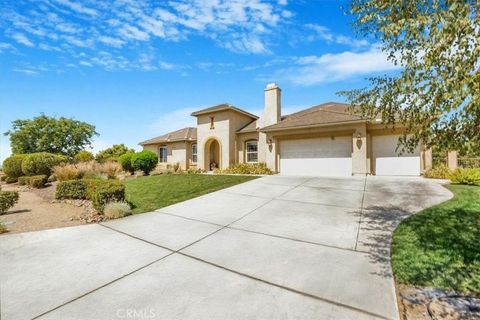 Photo of 889 Highridge St, Riverside, CA 92506 (MLS # IG26076242)