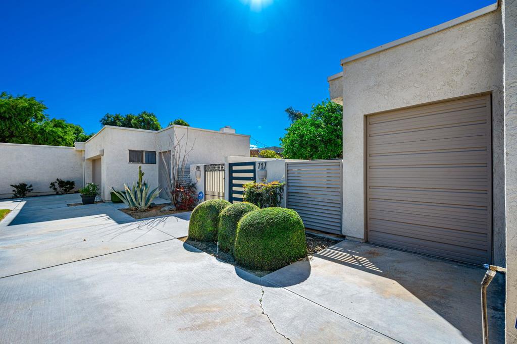 Mission Hills Country Club - Residential Lease