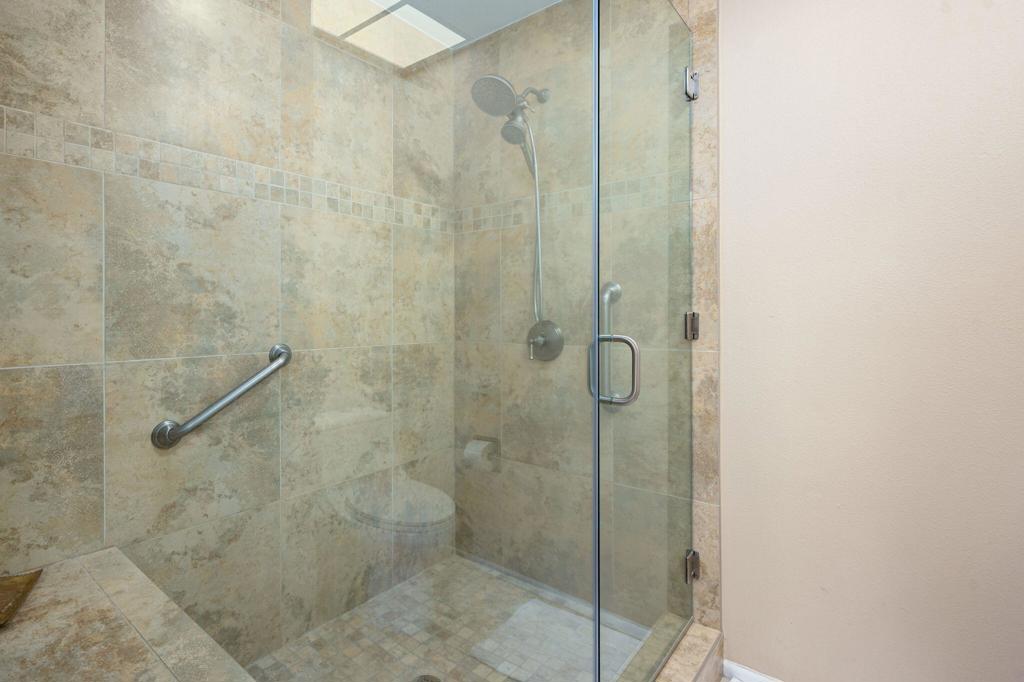 Mission Hills Country Club - Residential Lease
