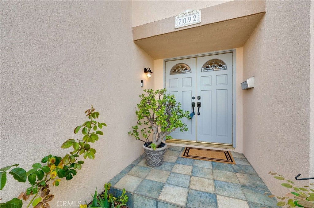 7092 Island Village Drive
