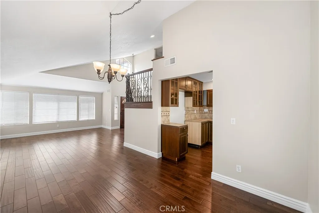 Rancho Cucamonga, California 91701, United States, 4 Bedrooms Bedrooms, ,3 BathroomsBathrooms,Residential,Active,172631