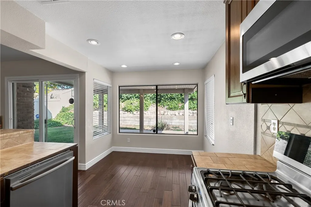 Rancho Cucamonga, California 91701, United States, 4 Bedrooms Bedrooms, ,3 BathroomsBathrooms,Residential,Active,172631