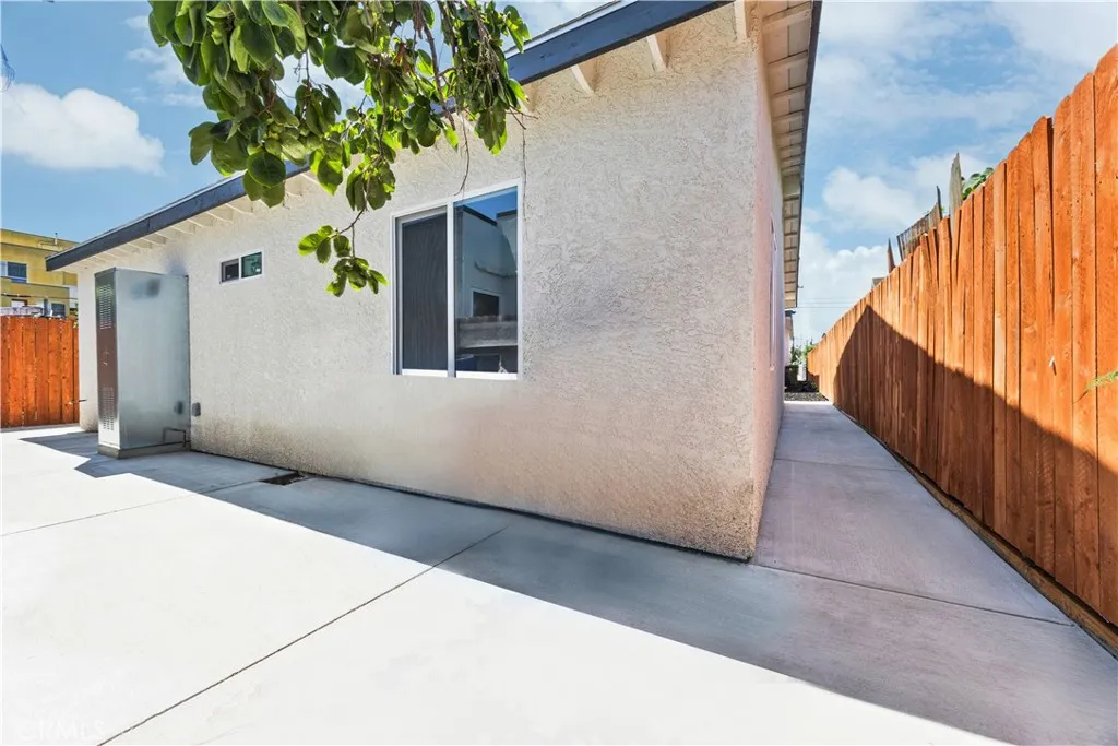 Los Angeles, California 90037, United States, ,Residential,Active,156717