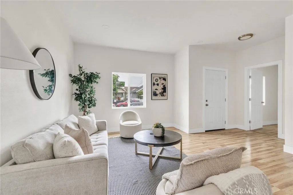 Los Angeles, California 90037, United States, ,Residential,Active,156717