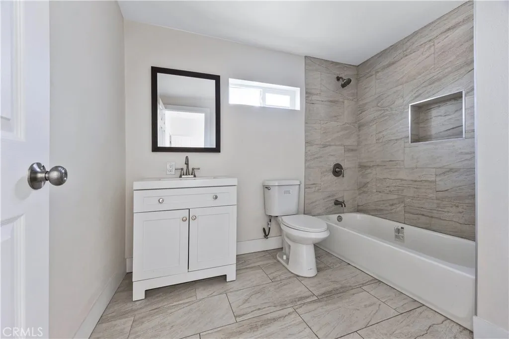 Los Angeles, California 90037, United States, ,Residential,Active,156717