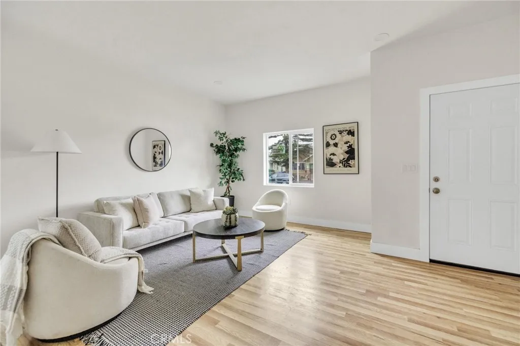 Los Angeles, California 90037, United States, ,Residential,Active,156717