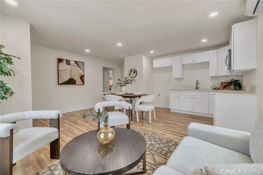 Los Angeles, California 90037, United States, ,Residential,Active,156717