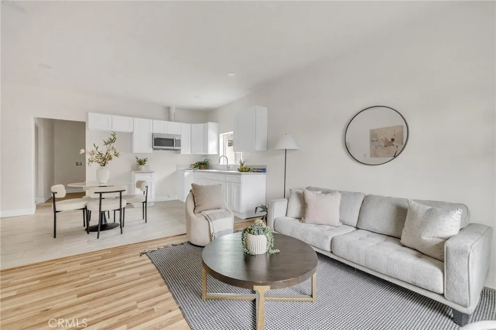 Los Angeles, California 90037, United States, ,Residential,Active,156717