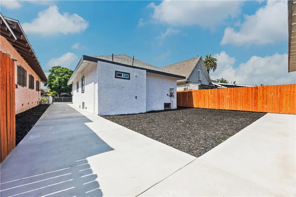 Los Angeles, California 90037, United States, ,Residential,Active,156717