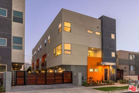 Photo of 6072 Pickford Street, Los Angeles, CA 90035 (MLS # 26867669)