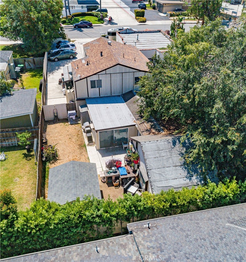 2653 Santa Ana