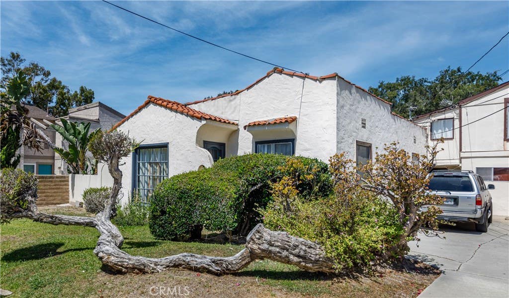 Photo of 2653 Santa Ana Ave, Costa Mesa, CA 92627 (MLS # PW26165836)
