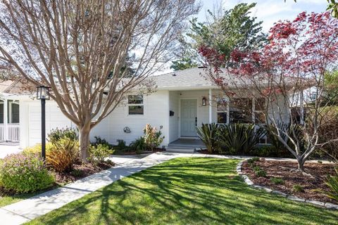 Photo of 1067 17th Avenue, Redwood City, CA 94063 (MLS # ML82038784)