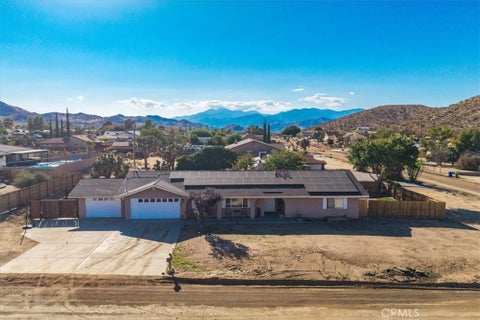 Photo of 8318 Balsa AVE, Yucca Valley, CA 92284 (MLS # SW26216203)