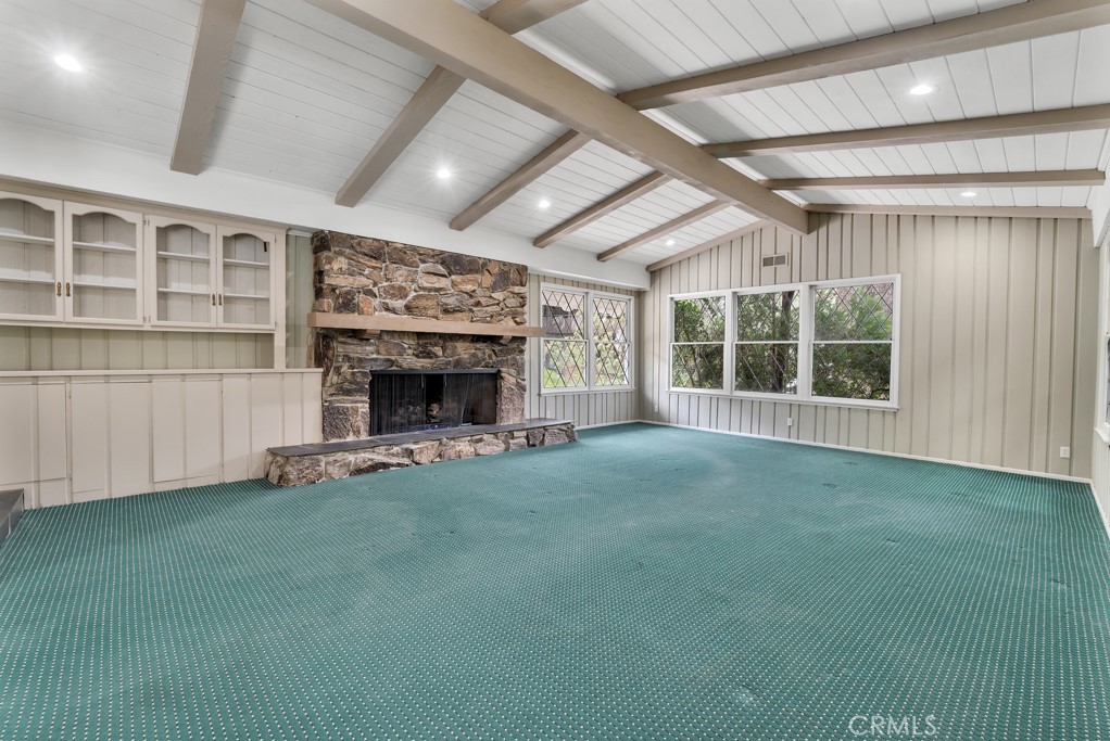 4809 Queen Victoria Road