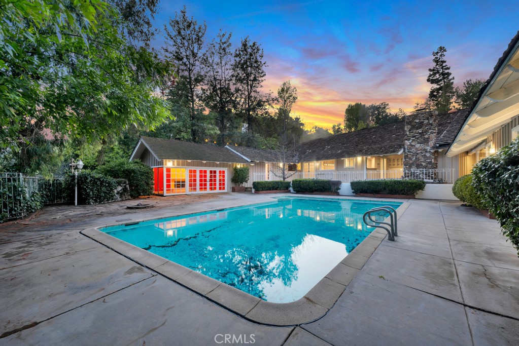 4809 Queen Victoria Road