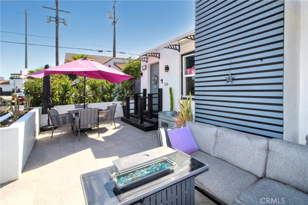 207 Santa Ana Avenue