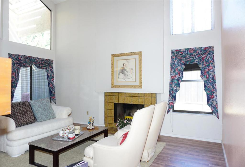 4733 Lago Vista Circle