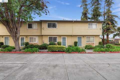 Photo of 22555 Colton Court CT, Hayward, CA 94541 (MLS # 41152257)