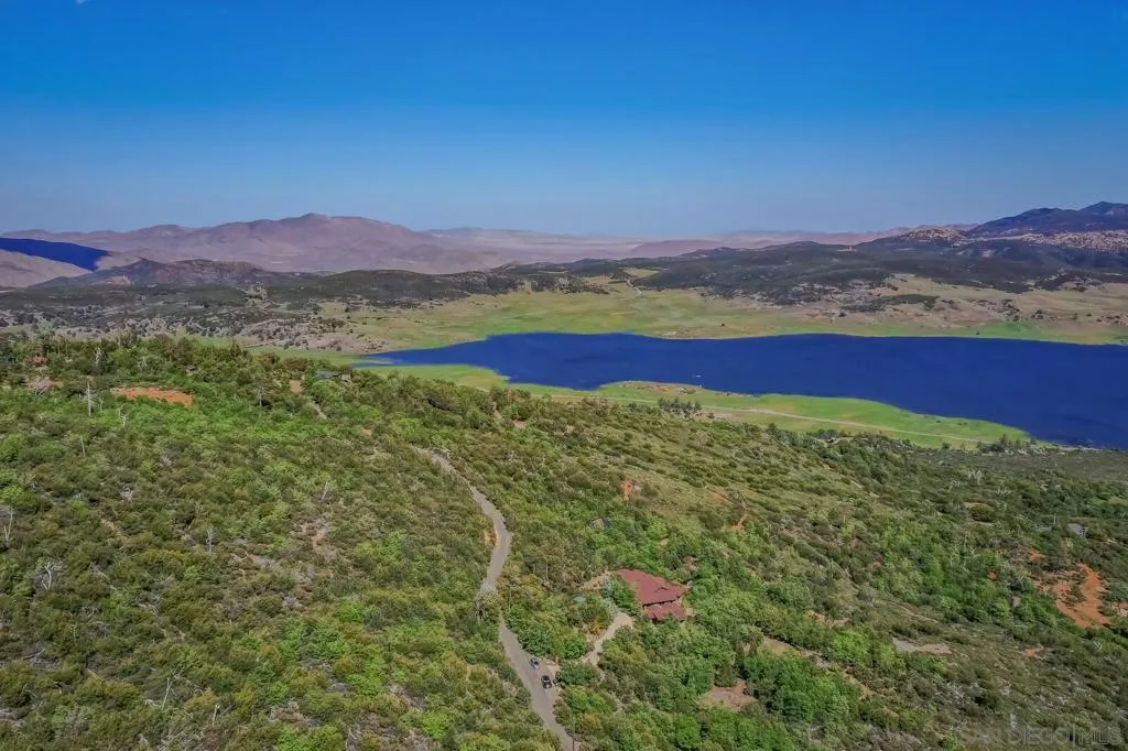 Julian, California 92036, United States, 4 Bedrooms Bedrooms, ,5 BathroomsBathrooms,Residential,Active,184984