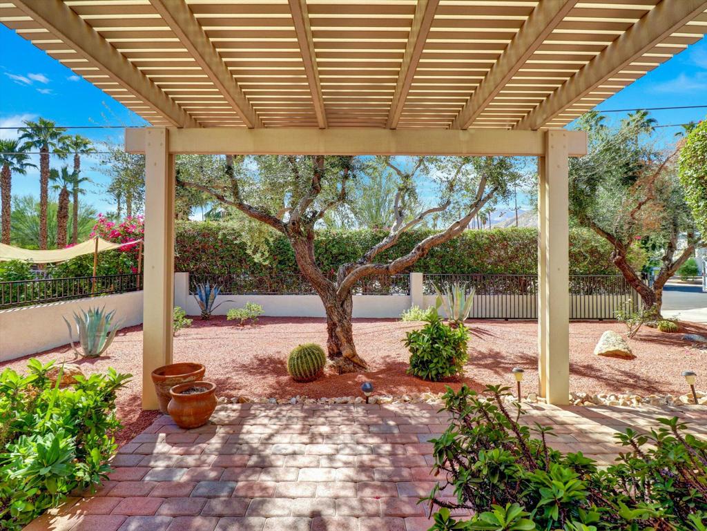 Tahquitz River Estat - Residential
