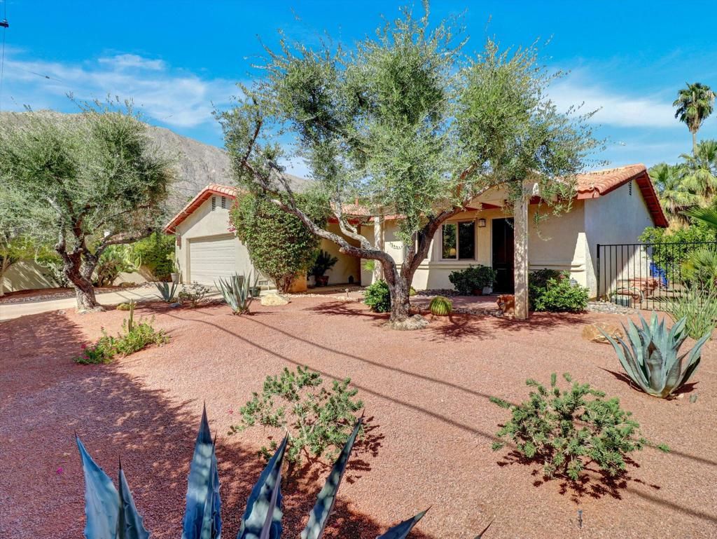 Photo of 250 E Sonora Road, Palm Springs, CA 92264 (MLS # 219137114DA)