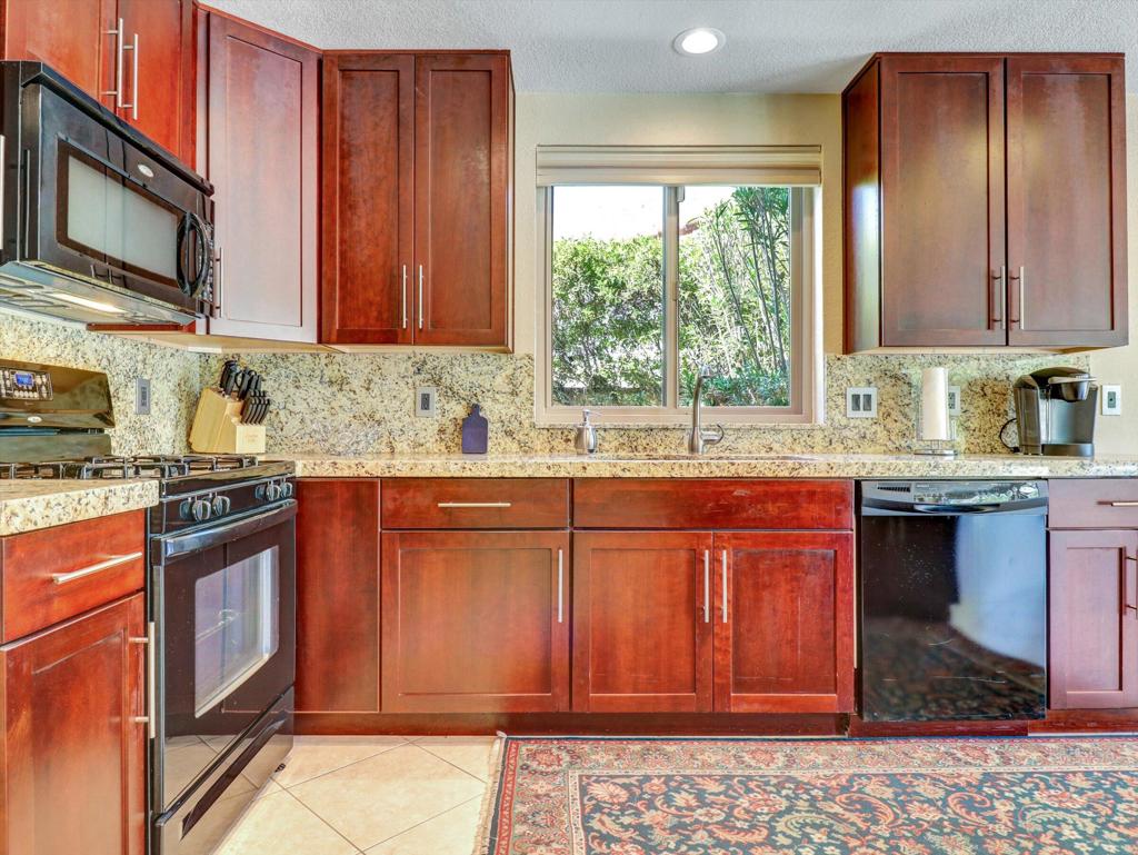 Tahquitz River Estat - Residential