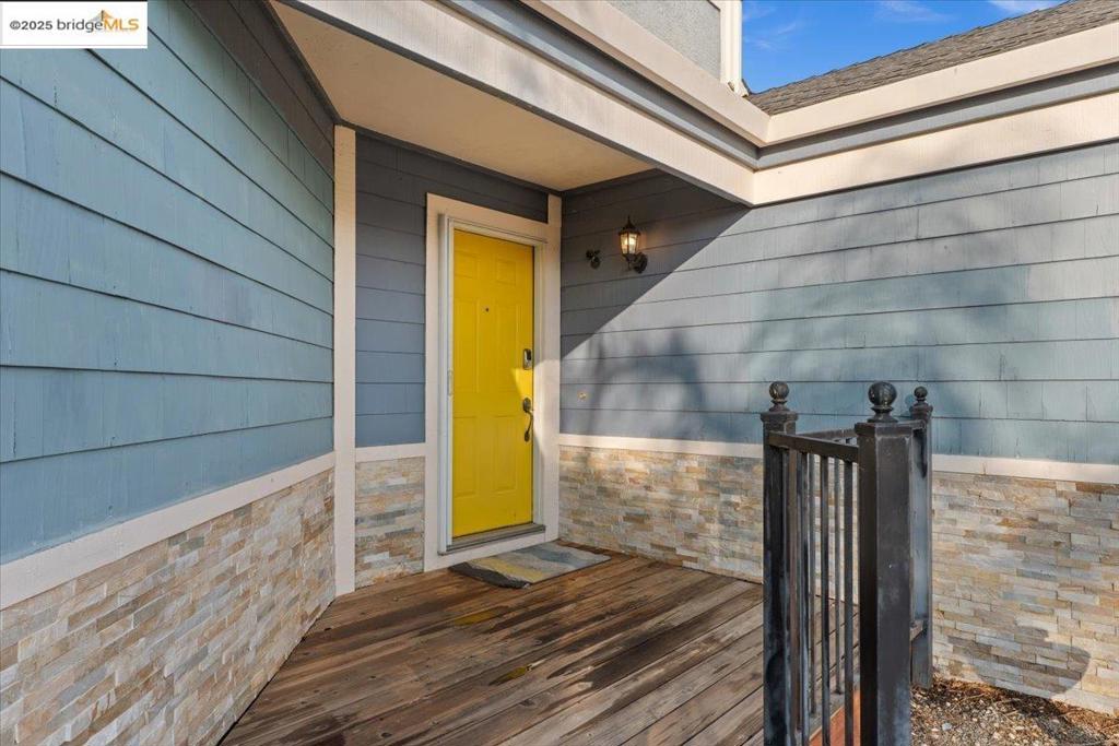 DELTA WATERFRONT ACCESS - Residential