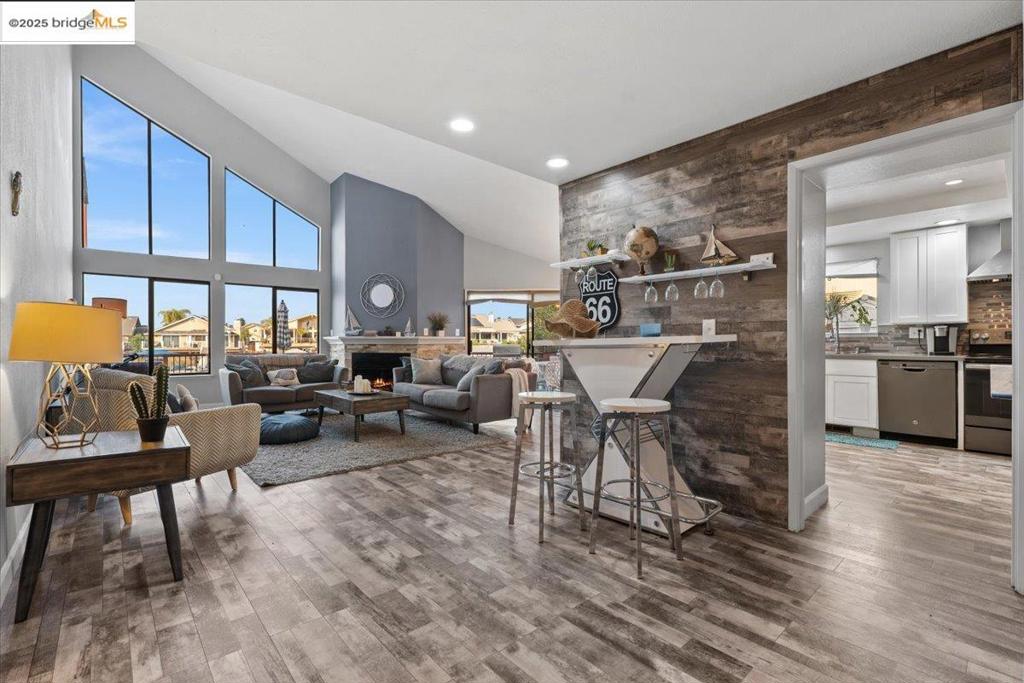 DELTA WATERFRONT ACCESS - Residential