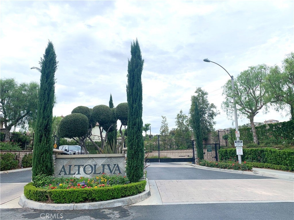 23823 Via Campana