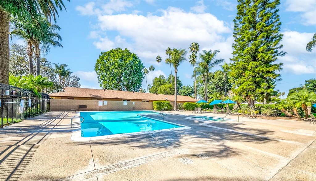 Coco Palms - Residential